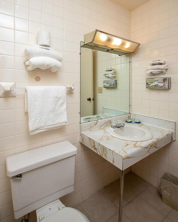 Country Squire Inn And Suites Coshocton Dış mekan fotoğraf